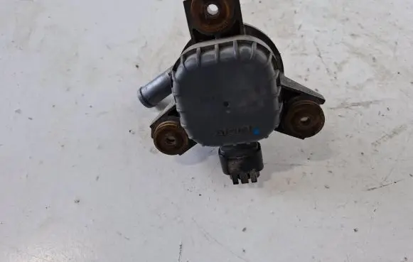 Lexus RX 450H Electric auxiliary coolant/water pump G904047090