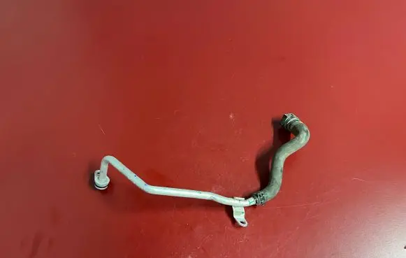 BMW X1 F48 F49 Engine coolant pipe/hose 7617381