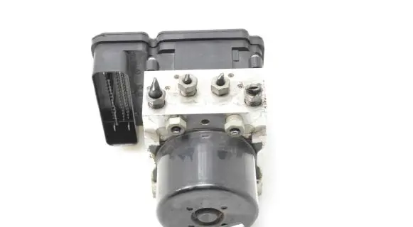 Volvo XC60 ABS Pump P30681619