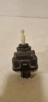 Volvo S40, V40 Headlight level adjustment motor 00723232