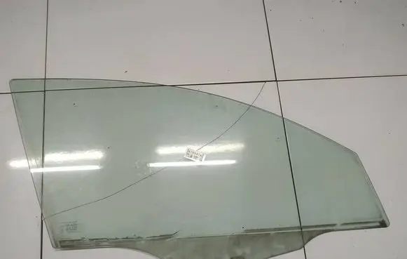 Mazda 3 I Front door window glass four-door as2
