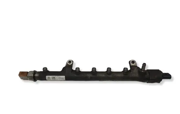 Skoda Octavia Mk2 (1Z) Fuel main line pipe 03L130089B 700000230