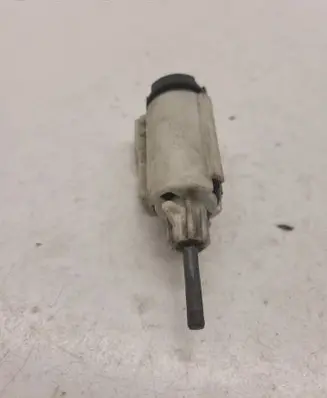 Audi A4 S4 B6 8E 8H Brake pedal sensor switch 8E0927189B