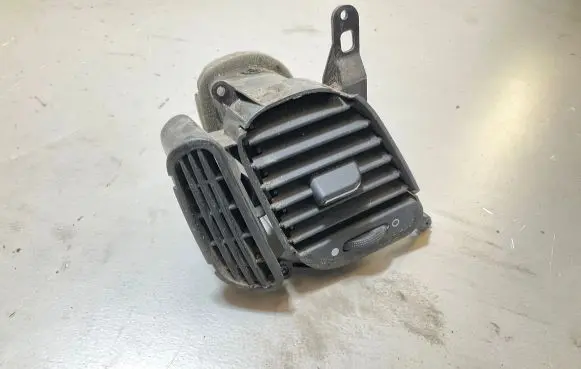 Iveco Daily 6th gen Dashboard side air vent grill/cover trim 227012 A504