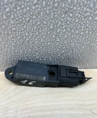 Mercedes-Benz E W211 Airbag deployment crash/impact sensor A0028202726