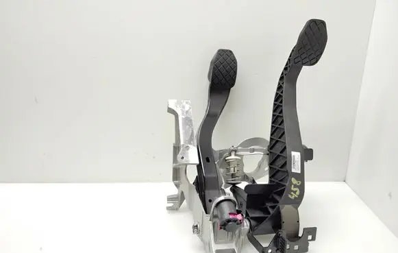 Audi A6 S6 C6 4F Pedal assembly 4F1721316 4F1721140B 4F1721117F