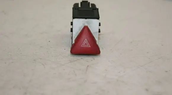 Volkswagen PASSAT B6 Hazard light switch 3C0953509A