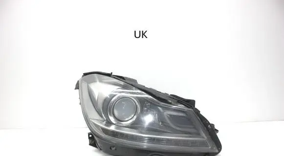 Mercedes-Benz C W204 Headlight/headlamp A2048204639