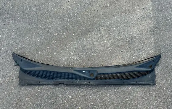 Nissan Terrano Wiper trim 668620F000