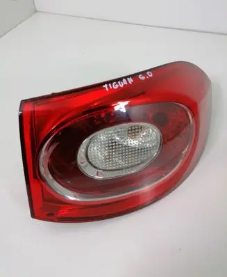 Volkswagen Tiguan Rear/tail lights 5N0945096F