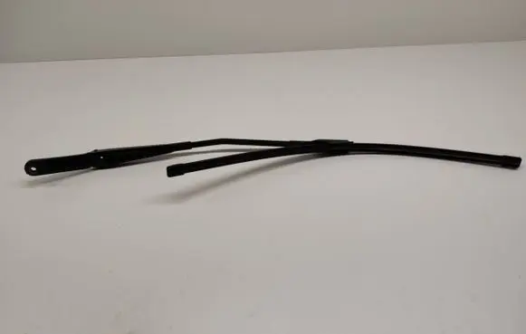 Windshield/front glass wiper blade