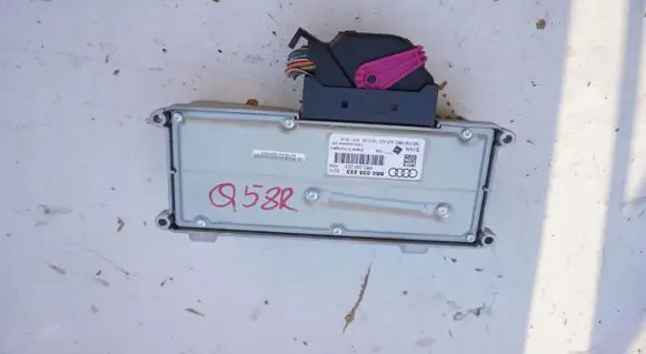 Audi Q5 SQ5 Sound amplifier 8R0035223