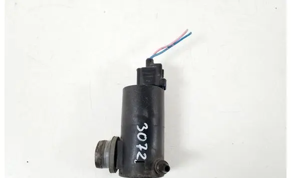 Toyota Auris 150 Windscreen/windshield washer pump 8533002040