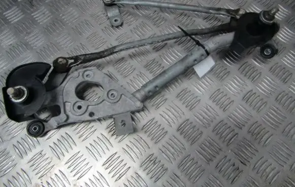 Honda Insight Front wiper linkage and motor