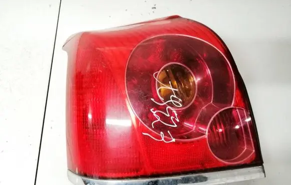 Toyota Avensis T250 Rear/tail lights 89028983