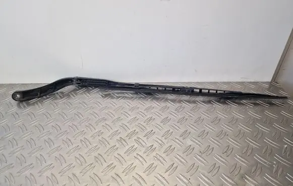 Audi A8 S8 D2 4D Front wiper blade arm 4D1955407