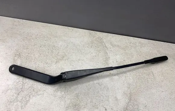 BMW 1 E81 E87 Front wiper blade arm 7169971
