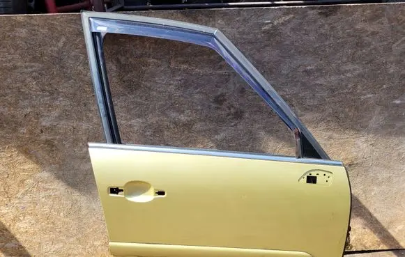 Citroen C4 I Picasso Front door