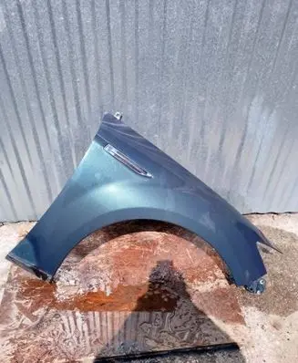Ford Mondeo MK IV Fender 