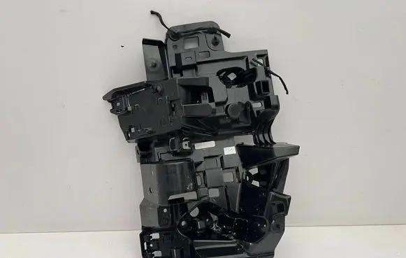 BMW X6 G06 Rear bumper mounting bracket 8086294