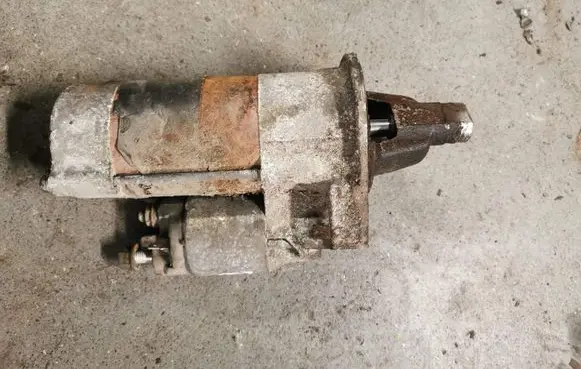 Chrysler Town & Country V Starter motor