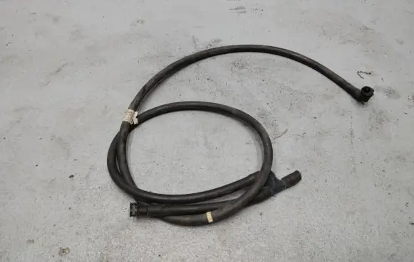 Mercedes-Benz E W212 Headlight washer hose/pipe A2128600092