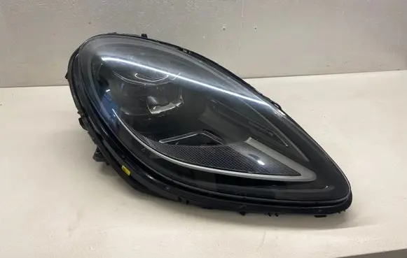 Porsche Macan (95B) Headlight/headlamp 95B941016J LE20A6458 030111324000