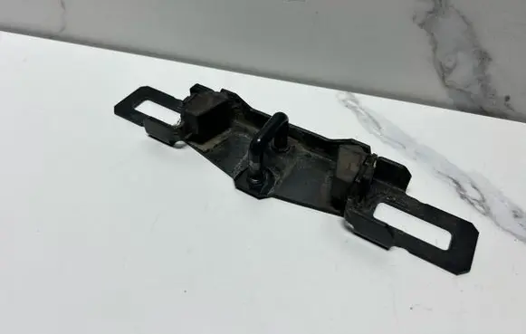 Volvo XC60 Loading door lock loop/hook striker 31276686
