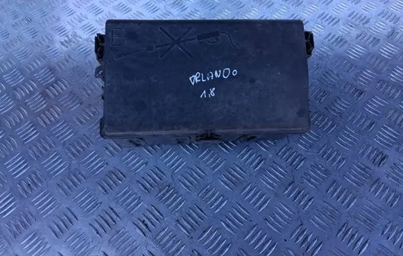 Chevrolet Orlando Fuse box cover 