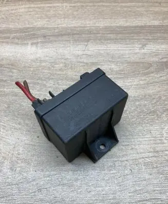 Peugeot 206 Glow plug pre-heat relay 0281003009