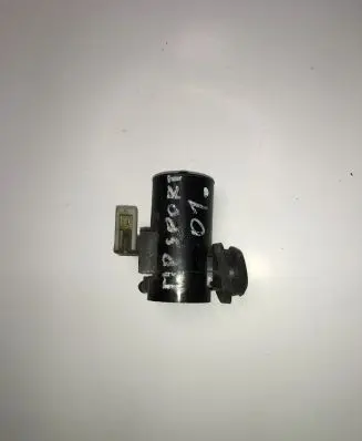 Mitsubishi Pajero Sport I Windscreen/windshield washer pump