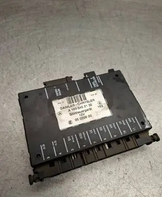 Mercedes-Benz ML W163 Seat control module A1635452132 05020900