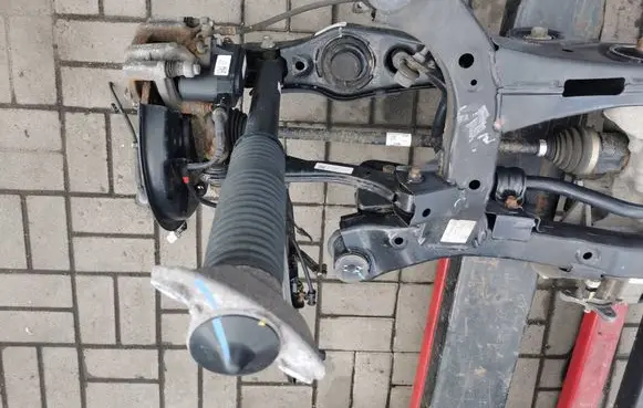 KIA Sportage Stub axle 