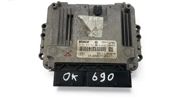 KIA Ceed Engine control unit/module ECU 391112A970 0281019544