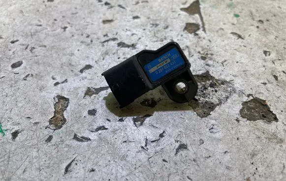 Opel Corsa D Air pressure sensor 0281002437 0207273C