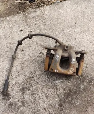 BMW 1 E82 E88 Front brake caliper 5422