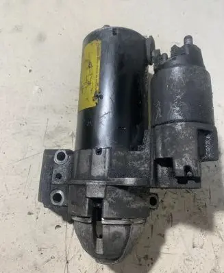 BMW 5 F10 F11 Starter motor 7801203