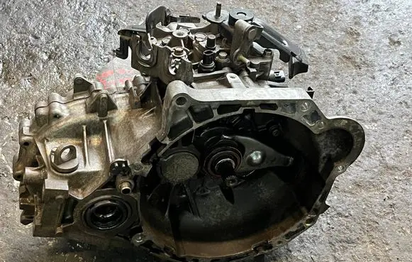 KIA Pro Cee'd II Manual 6 speed gearbox ZG95DJ