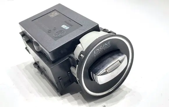 Volkswagen PASSAT B7 Ignition lock 3C0905843AD