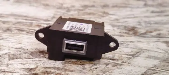 USB socket connector