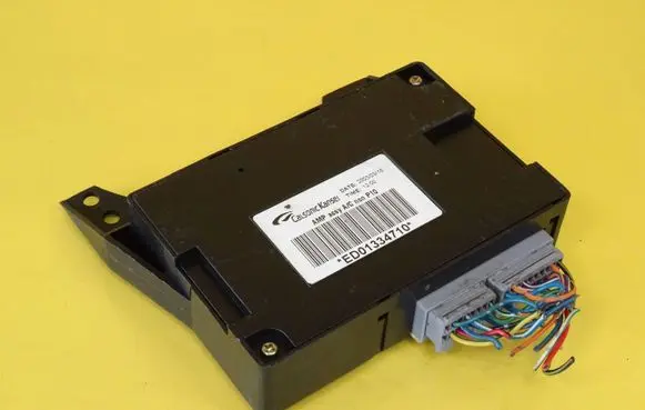 Nissan Primera Air conditioner control unit module ED01334710