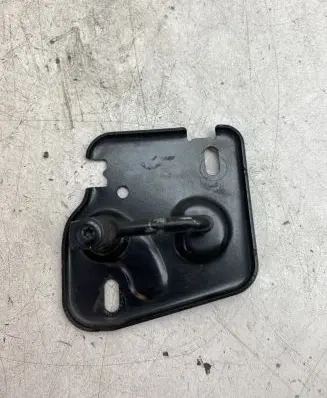 Audi A3 8Y Engine bonnet/hood lock/latch loop/hook 81A823185A