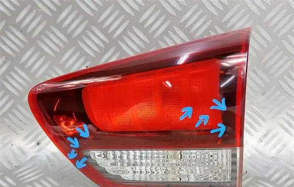 KIA Carens III Rear/tail lights 92404A4