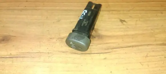Saab 900 Air conditioning (A/C) switch 
