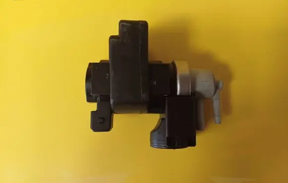 Hyundai Sonata Turbo solenoid valve 70027200 36611200