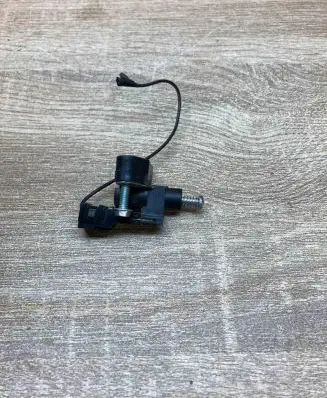 Ford Mondeo MK I Other interior part 93BB15852BA WithPlug