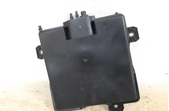 Mercedes-Benz SL R231 Vacuum air tank A0008002919