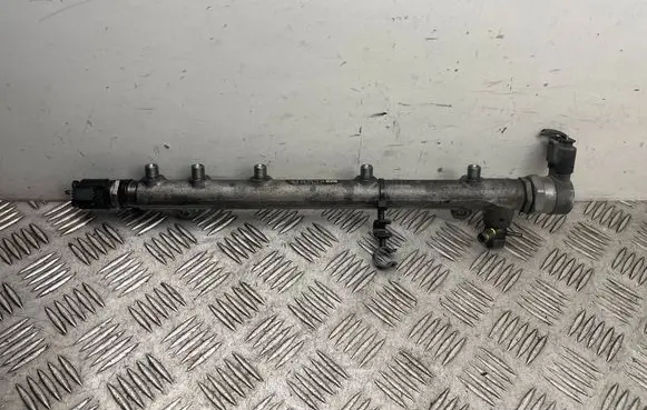 Fuel main line pipe