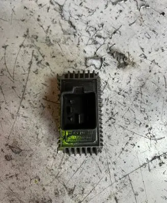 Opel Vectra C Glow plug pre-heat relay 09132691 51299008