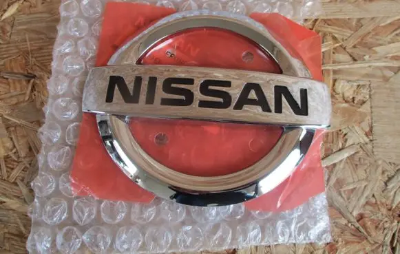 Nissan Micra Manufacturer badge logo/emblem 62890-1HA0A